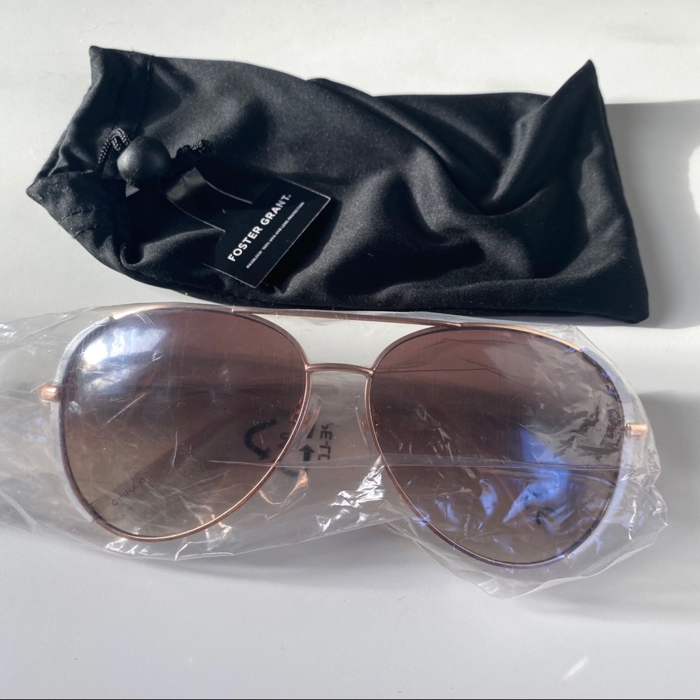 Foster Grant NWT sunglasses